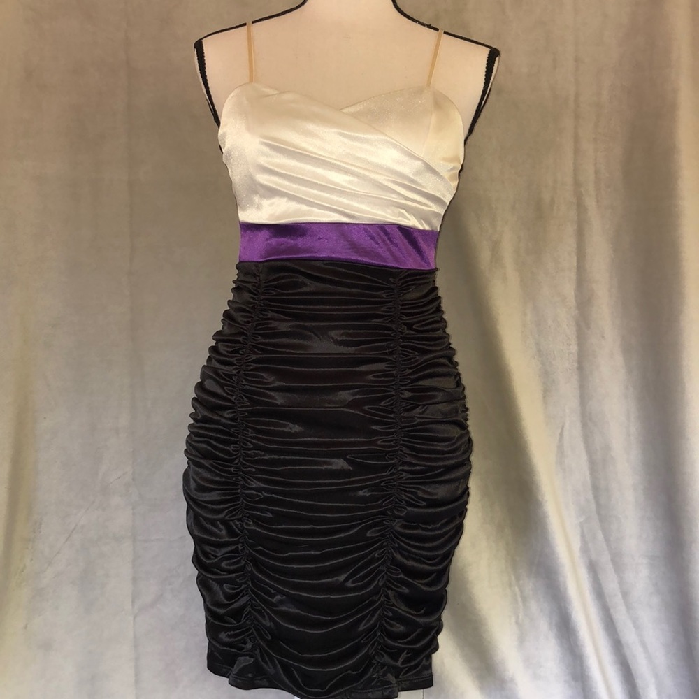 beautiful & sassy size S Ruby Rox mini-dress